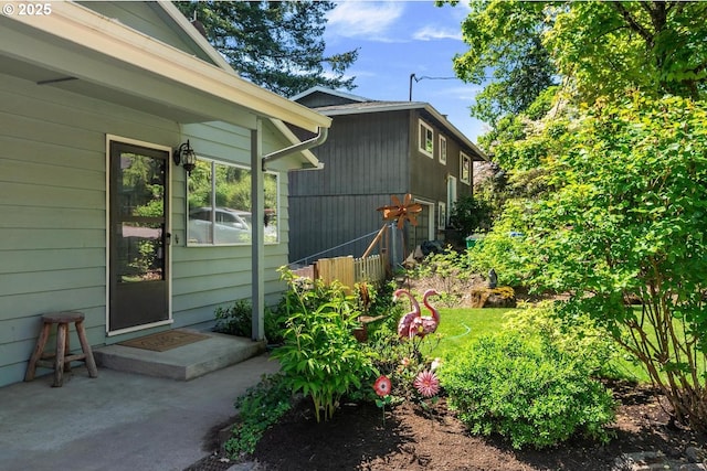 5944 SW Wilbard St, Portland, OR 97219 - view of side of property