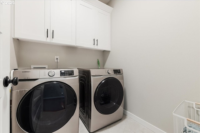 209 W Barbaras Way, Newberg, OR 97132 - laundry room featuring washer and clothes dryer and cabinet space