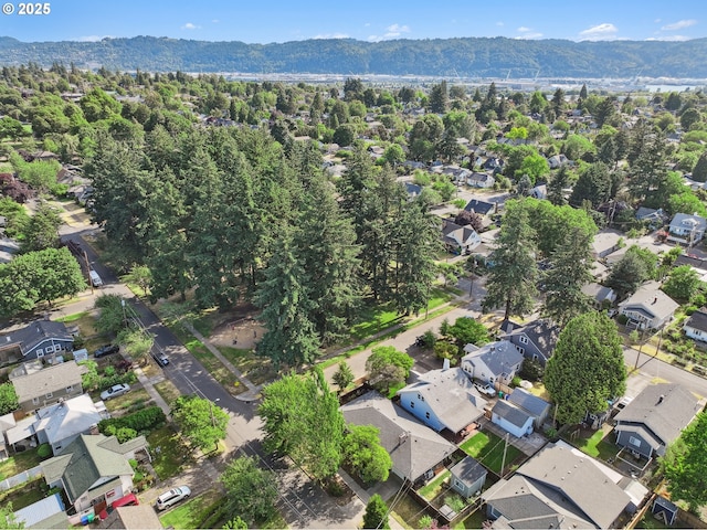 2615 N Gammans Pl, Portland, OR 97217 - aerial view of property and surrounding area with nearby suburban area and mountains