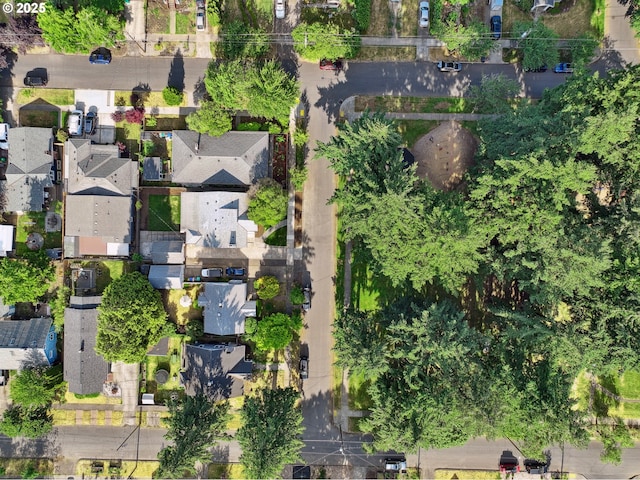 2615 N Gammans Pl, Portland, OR 97217 - aerial view of property and surrounding area with nearby suburban area