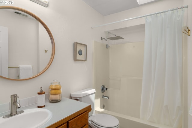 4113 SE Rural St, Portland, OR 97202 - bathroom featuring shower / tub combo and vanity