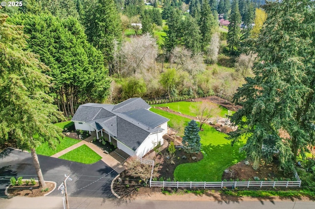 aerial view of property and surrounding area