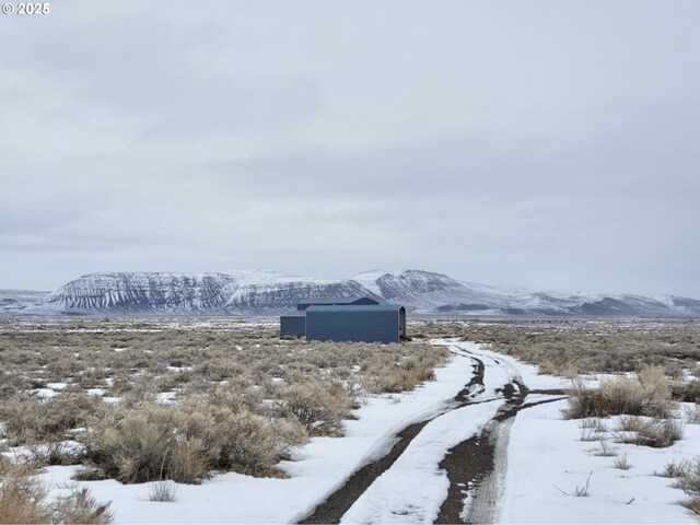 49927 Shuffield Rd, Summer Lake, OR 97640