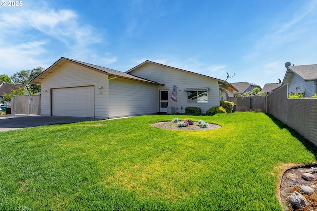 1303 Kokanee Ln, Grants Pass, OR 97527 - single story home featuring asphalt driveway and an attached garage