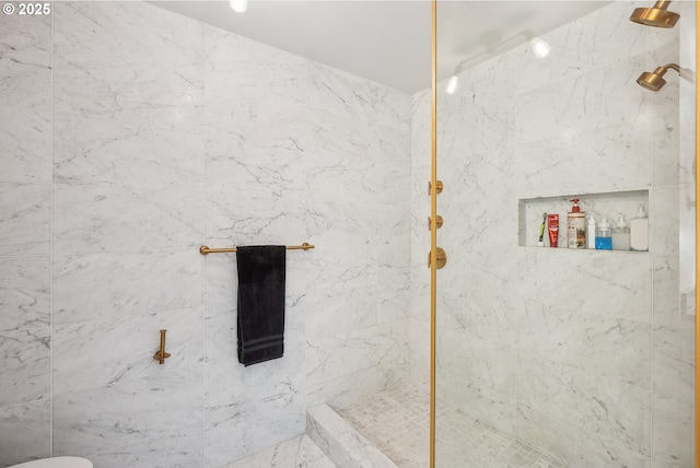 1221 SW 10th Ave Unit 410, Portland, OR 97205 - bathroom with tiled shower