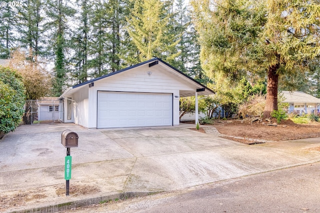 view of front of house featuring a garage