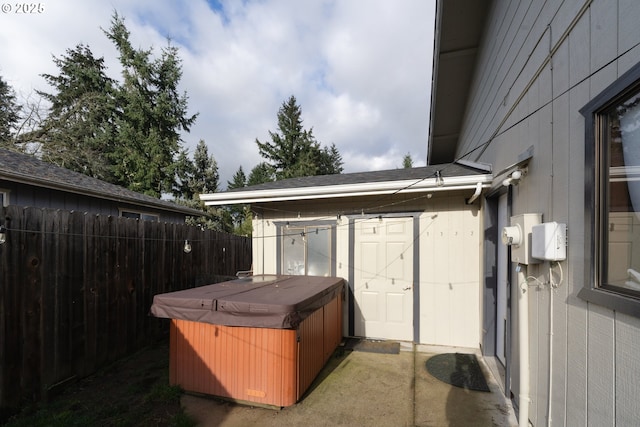 view of patio featuring a hot tub