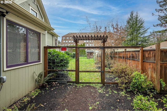 1034 Lawrence St, Eugene, OR 97401 - view of gate