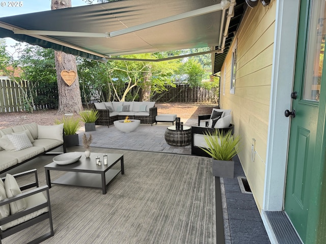 14108 NE 94th St, Vancouver, WA 98682 - fenced backyard featuring outdoor lounge area