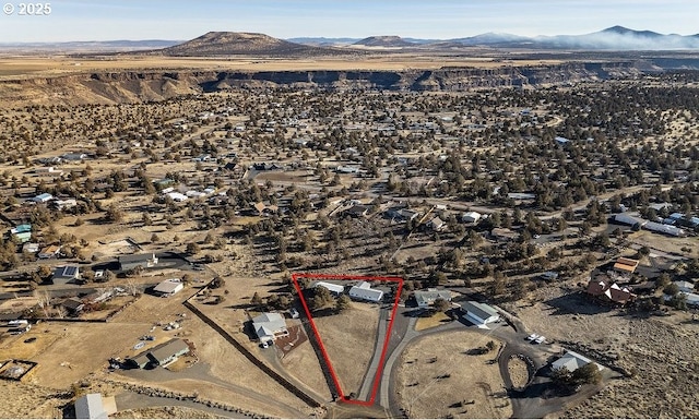 bird's eye view featuring a mountain view