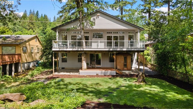 690 N Shepherd Rd, Washougal, WA 98671 - rear view of house with a deck