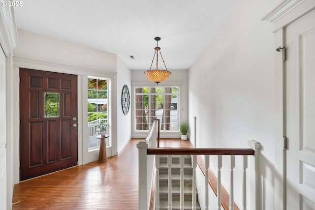 690 N Shepherd Rd, Washougal, WA 98671 - foyer entrance with wood finished floors and baseboards