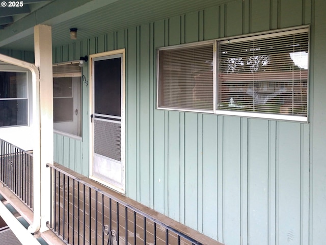 923 S Fir St, Salem, OR 97302 - exterior space featuring board and batten siding