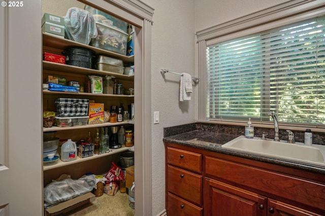 6147 Quail Hollow St, Salem, OR 97306 - pantry featuring a sink
