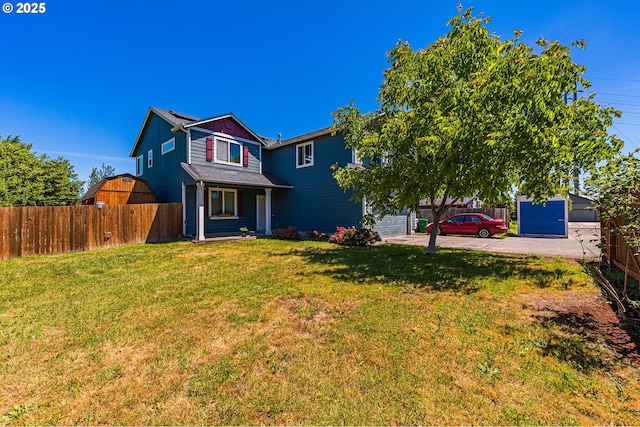 1131 Veronica Ln, Eugene, OR 97404 - traditional-style house with driveway
