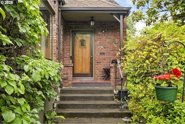 3622 NE Hassalo St, Portland, OR 97232 - view of exterior entry with brick siding