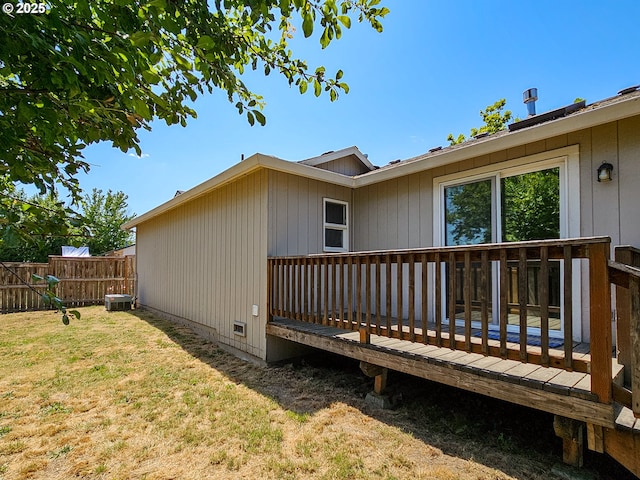 1684 NE 87th Ave, Hillsboro, OR 97006 - view of side of home featuring a deck