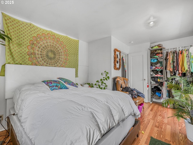 1560 S Downing St, Seaside, OR 97138 - bedroom featuring wood finished floors