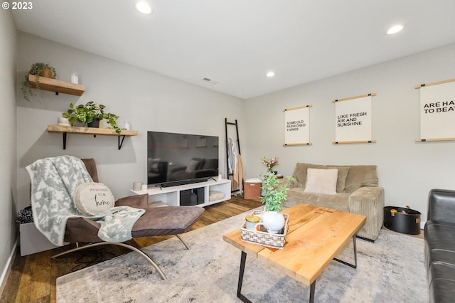15915 SE Harold Ave, Milwaukie, OR 97267 - living room featuring wood finished floors and recessed lighting