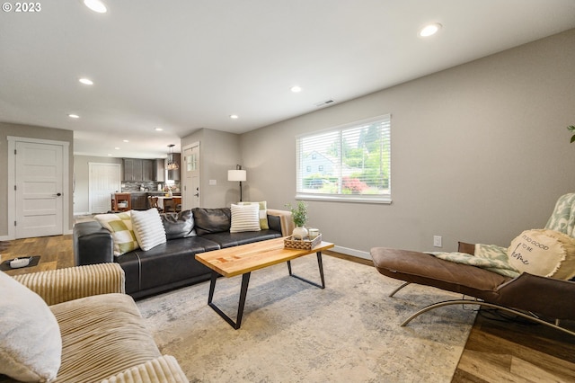 15915 SE Harold Ave, Milwaukie, OR 97267 - living room featuring recessed lighting, light wood-style flooring, and baseboards
