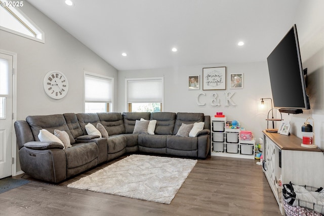 625 SE 7th Pl, Canby, OR 97013 - living area with plenty of natural light, lofted ceiling, wood finished floors, and recessed lighting