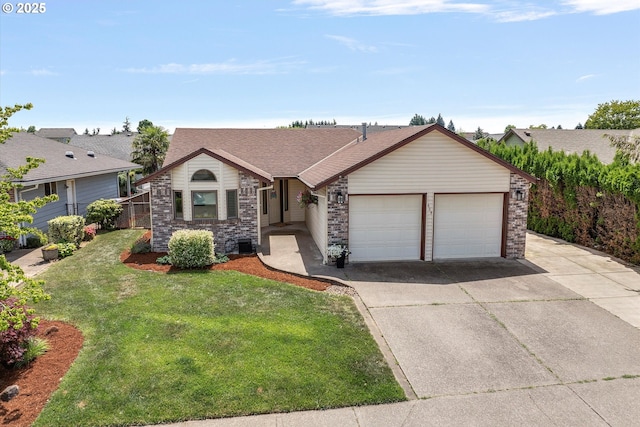 625 SE 7th Pl, Canby, OR 97013 - view of front of property featuring a garage, driveway, cooling unit, and roof with shingles