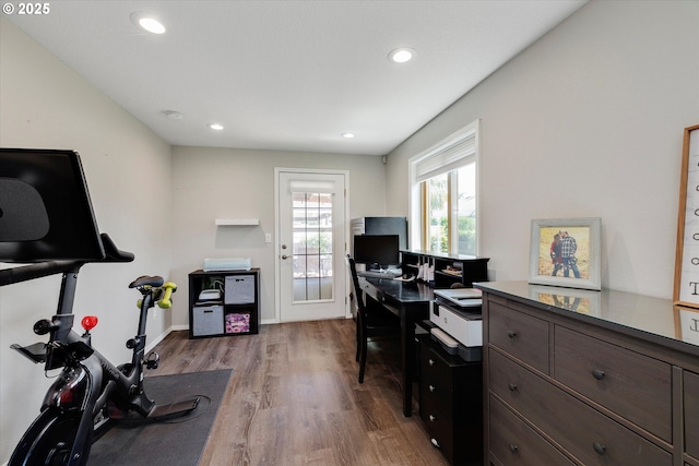 625 SE 7th Pl, Canby, OR 97013 - office area with dark wood-style floors, recessed lighting, and baseboards