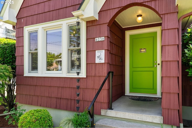view of exterior entry