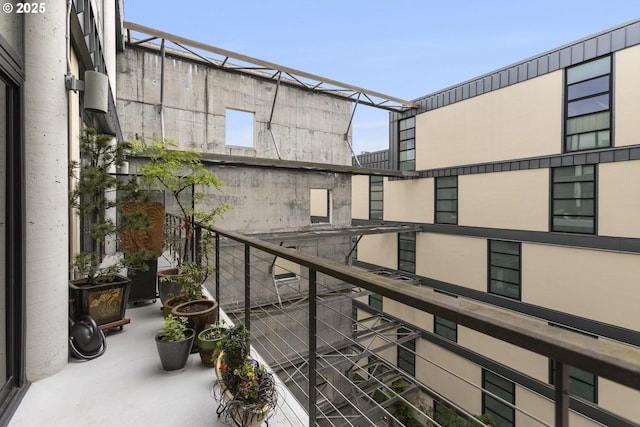 1400 NW Irving St Unit 715, Portland, OR 97209 - view of balcony