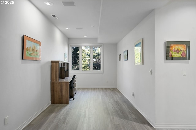 50 SE Avondale Ct, Gresham, OR 97080 - unfurnished office featuring light wood-style flooring, baseboards, and recessed lighting
