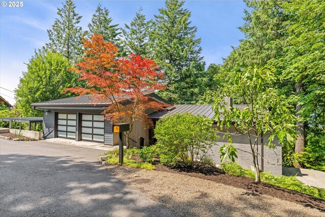 1801 NW Walmer Dr, Portland, OR 97229 - mid-century home featuring a metal roof and a standing seam roof
