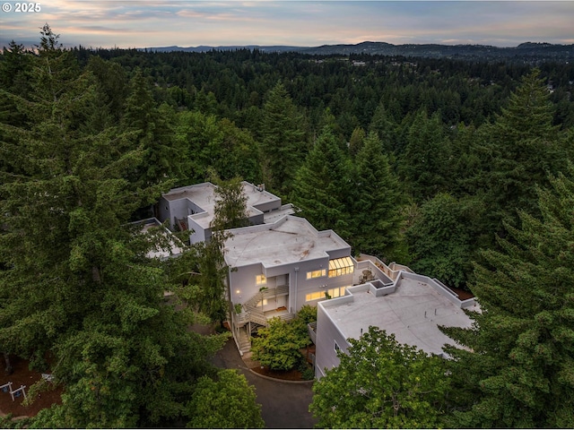 48 Eagle Crest Dr Unit 3D, Lake Oswego, OR 97035 - aerial overview of property's location featuring a forest