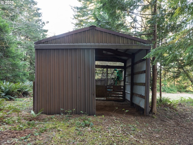 view of outbuilding