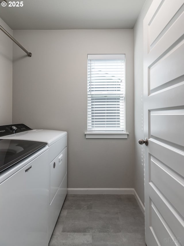 46 Shore Dr, Saint Helens, OR 97051 - laundry room featuring baseboards, separate washer and dryer, and laundry area