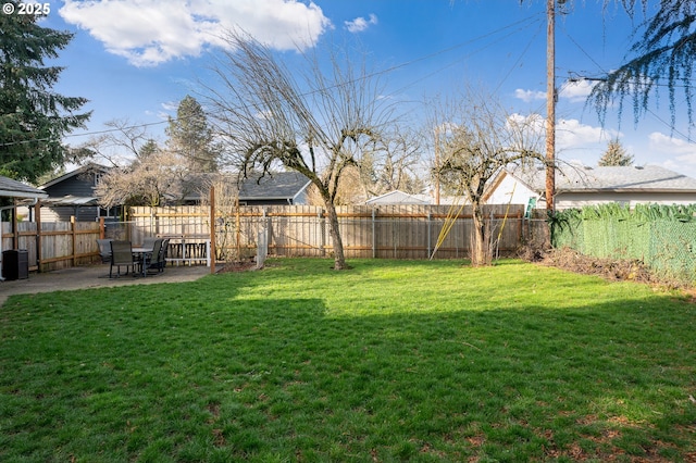 view of yard with a patio