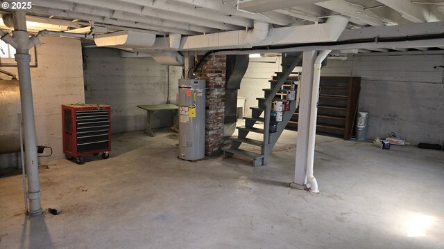 708 W Fourth Plain Blvd, Vancouver, WA 98660 - unfinished below grade area featuring water heater and stairs