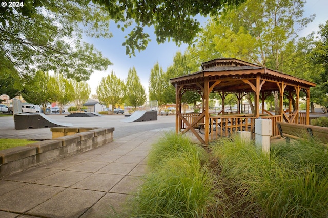 2604 S 8th Way, Ridgefield, WA 98642 - surrounding community with a gazebo