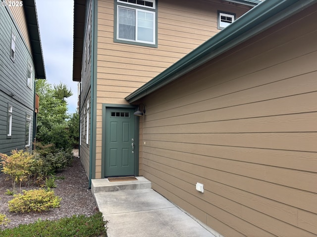 1690 32nd St, Florence, OR 97439 - property entrance