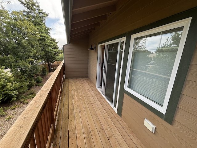 1690 32nd St, Florence, OR 97439 - view of wooden deck