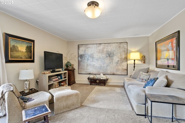 6985 SW Florence Ln, Portland, OR 97223 - carpeted living room featuring crown molding