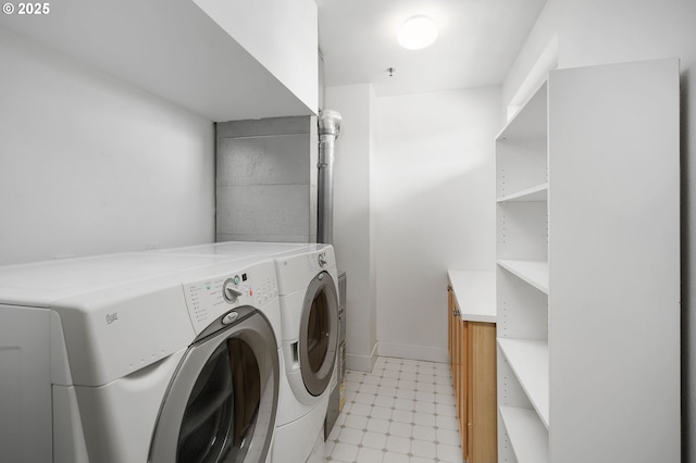 1108 S Holladay Dr Unit 24, Seaside, OR 97138 - washroom featuring separate washer and dryer