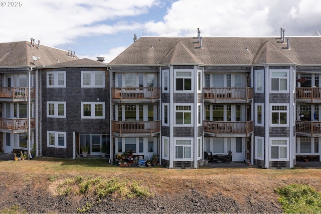 1108 S Holladay Dr Unit 24, Seaside, OR 97138 - view of building exterior