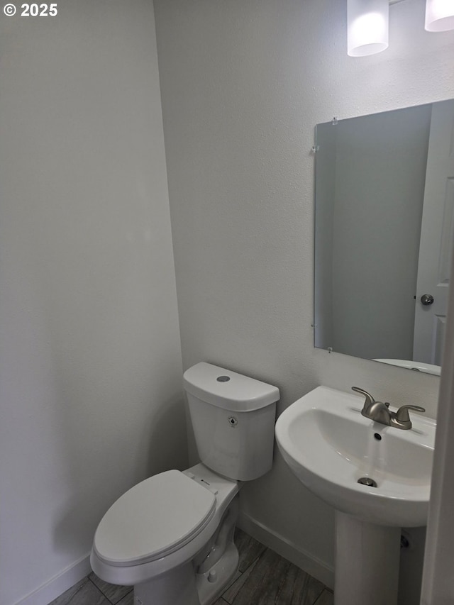 3461 Concord St, Eugene, OR 97402 - bathroom with toilet and baseboards