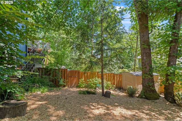 10670 NW La Cassel Crest Ln, Portland, OR 97229 - view of yard with a storage shed