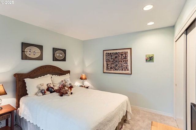 7605 SW Arbor Glen Ct, Wilsonville, OR 97070 - bedroom featuring light colored carpet, recessed lighting, and a closet