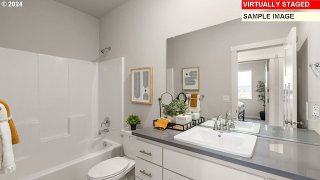 819 Misty Ln, Forest Grove, OR 97116 - full bath with vanity, toilet, shower / washtub combination, and ensuite bathroom