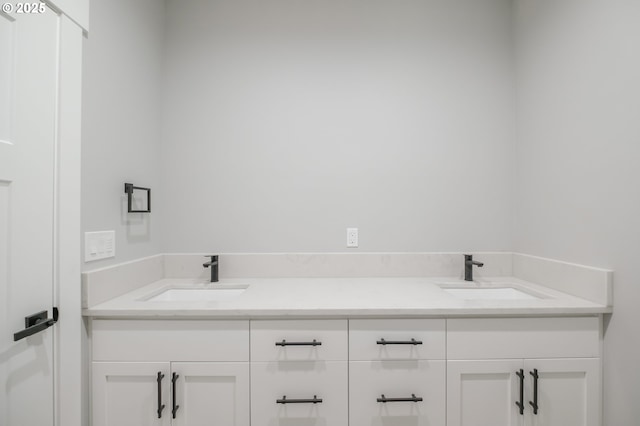 7320 Tanglewood Ave, Gleneden Beach, OR 97388 - bathroom featuring double vanity