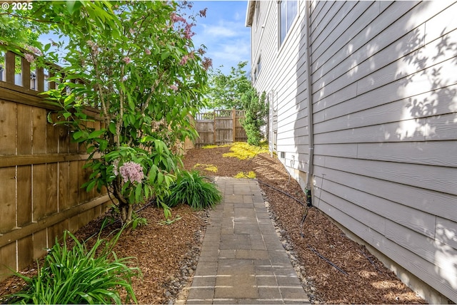 16944 SW Birdsong St, Beaverton, OR 97007 - view of yard