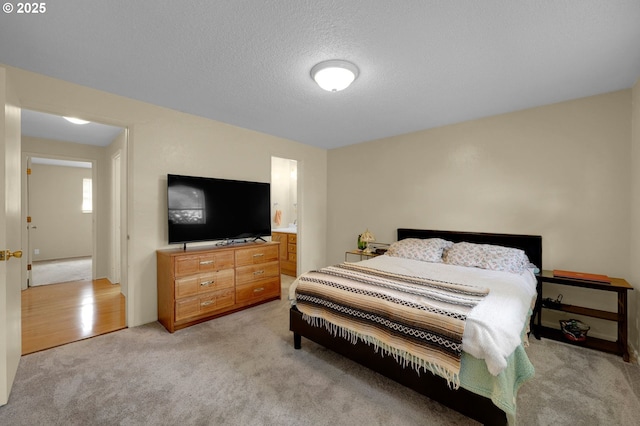 945 Irving Ct, Eugene, OR 97404 - bedroom with light carpet and a textured ceiling