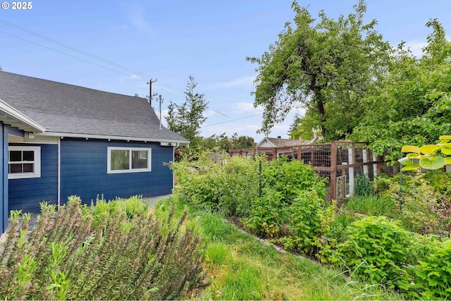 1296 W Central Blvd, Coquille, OR 97423 - view of yard